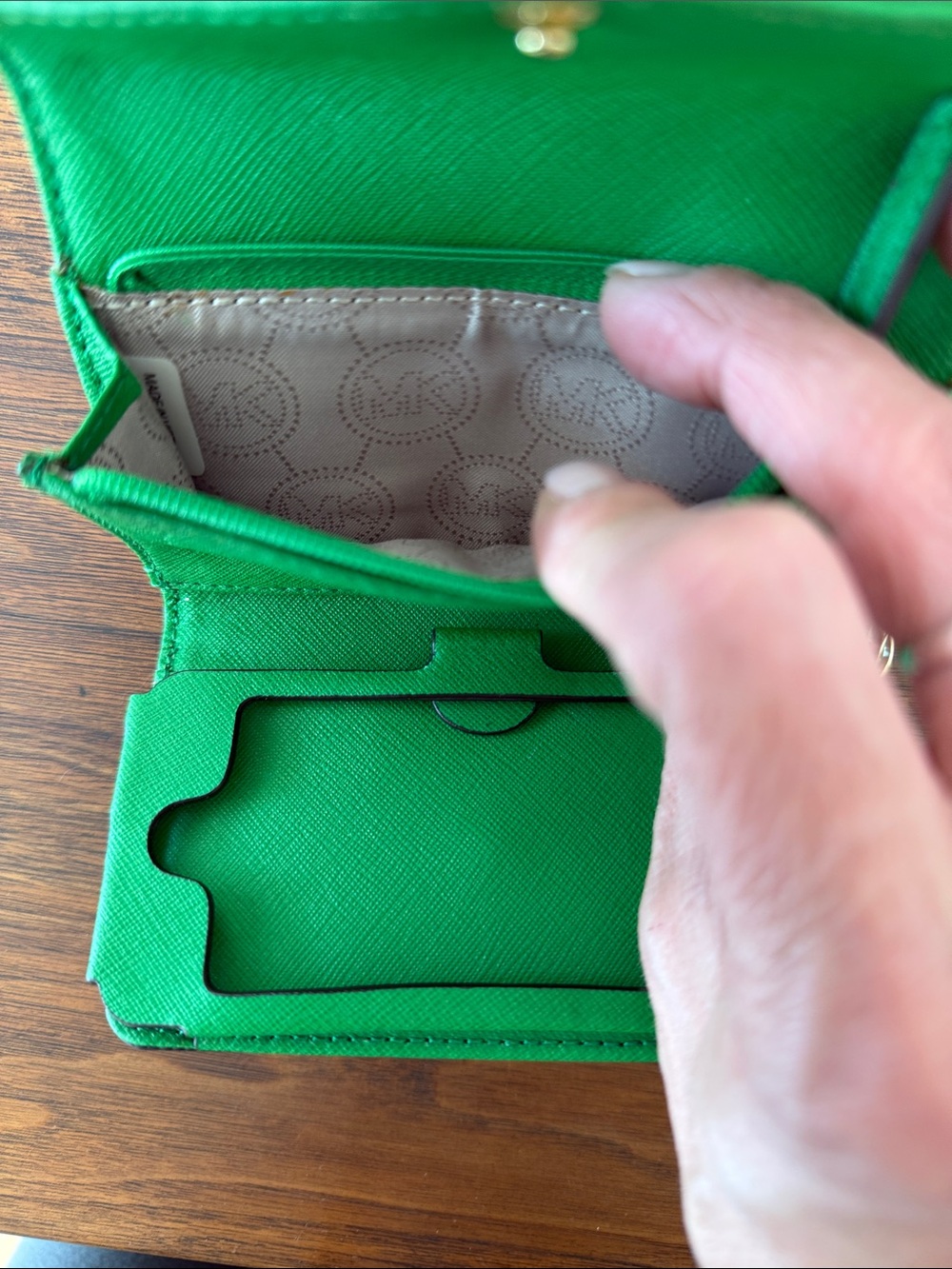 Michael Kors Jet Set Saffiano Leather Smartphone Wristlet - Emerald Green - Picture 10 of 12
